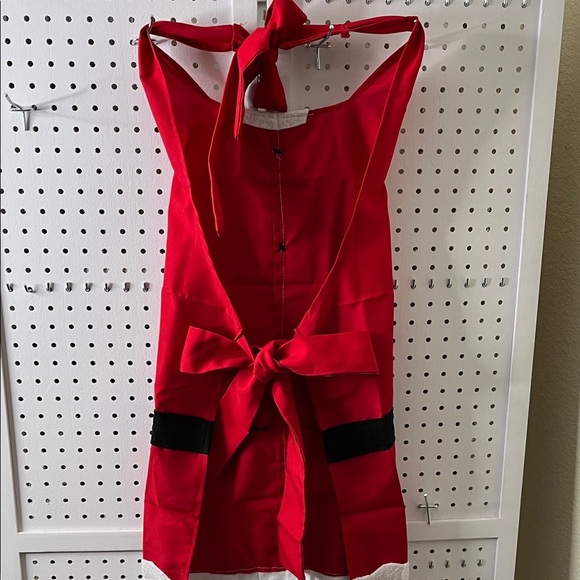 Festive Red Santa Apron - Picture 2 of 6